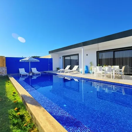 Zeytun- Kalkan'da 2 Yatak Odali Muhafazakar Villa Fethiye