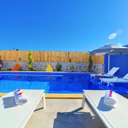 Villa Zeytun- Kalkan'da 2 Yatak Odali Muhafazakar Fethiye
