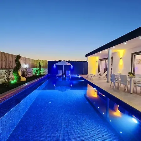 Villa Zeytun- Kalkan'da 2 Yatak Odali Muhafazakar *